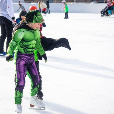 Fasching auf dem Eis © Sarah Wechselberger (4).jpg