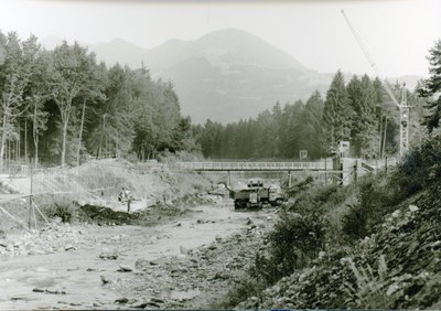Bau der Autobahn-Frutzbrücke 1970.jpg