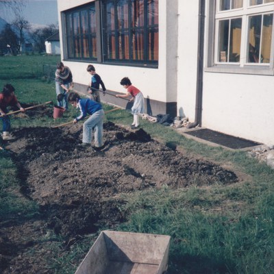 Obstgarten anlegen 1985.jpg